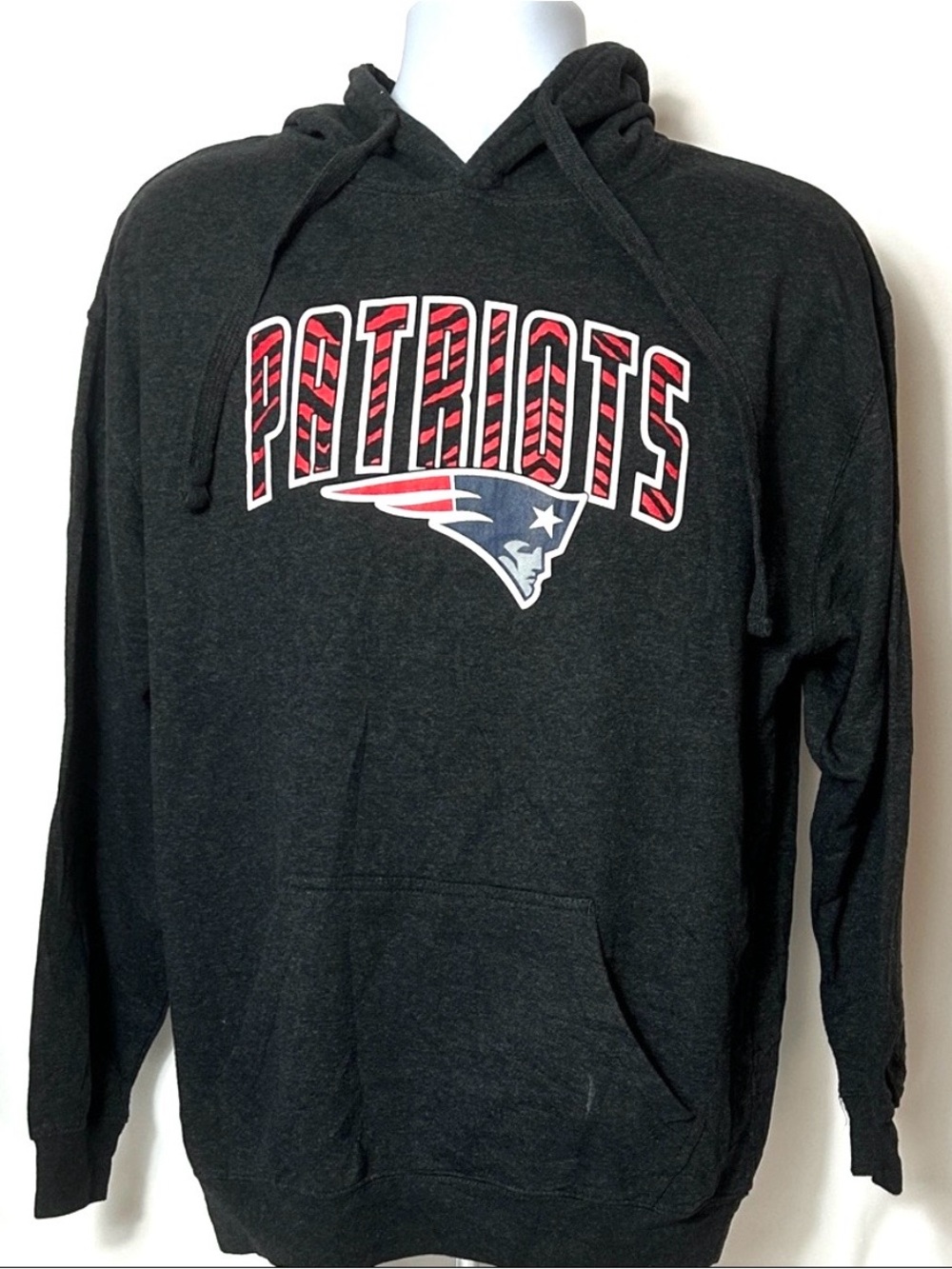 NFL Patriots Hoodie Dark Gray Long Sleeve Mens Large Thick Football Sweatshirt